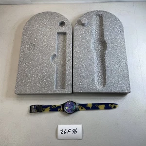 Swatch "Geisterstund" GB192 Casa Embrujada Historias de Fantasmas Halloween Especial 26F46 - Imagen 1 de 12