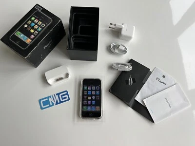 Apple iPhone 1. Generation 8GB 2G 1G 1st Gen A1203 Model 2007 Riss im Glas , ok - Bild 1 von 4