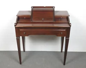 Scrittoio legno scrivania con ribaltina a tapparella 4 cassetti vintage anni ‘70 - Foto 1 di 19