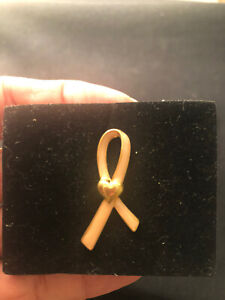 Avon Breast Cancer Awareness Pink Enamel Ribbon Silvertone Lapel Pin