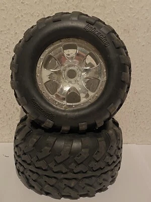 •Zwei /On-Road/Off-Road Räder-17mm Mitnehmer,für 1:8 Modelle-gebraucht. - Bild 1 von 4