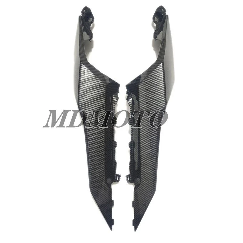 Los paneles laterales izquierdo y derecho de la moto Honda CB500F 2016-2018 Foto 1 de 1