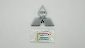 Front Grille Emblem Badge Mitsubishi Fuso Canter FE110 FE111 71 73 75 KM004757 - Picture 1 of 7