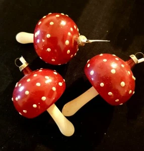 Baumschmuck,Weihnachten,3 Fliegenpilze,Glas,ca.1930,zum Aufhängen - Bild 1 von 1