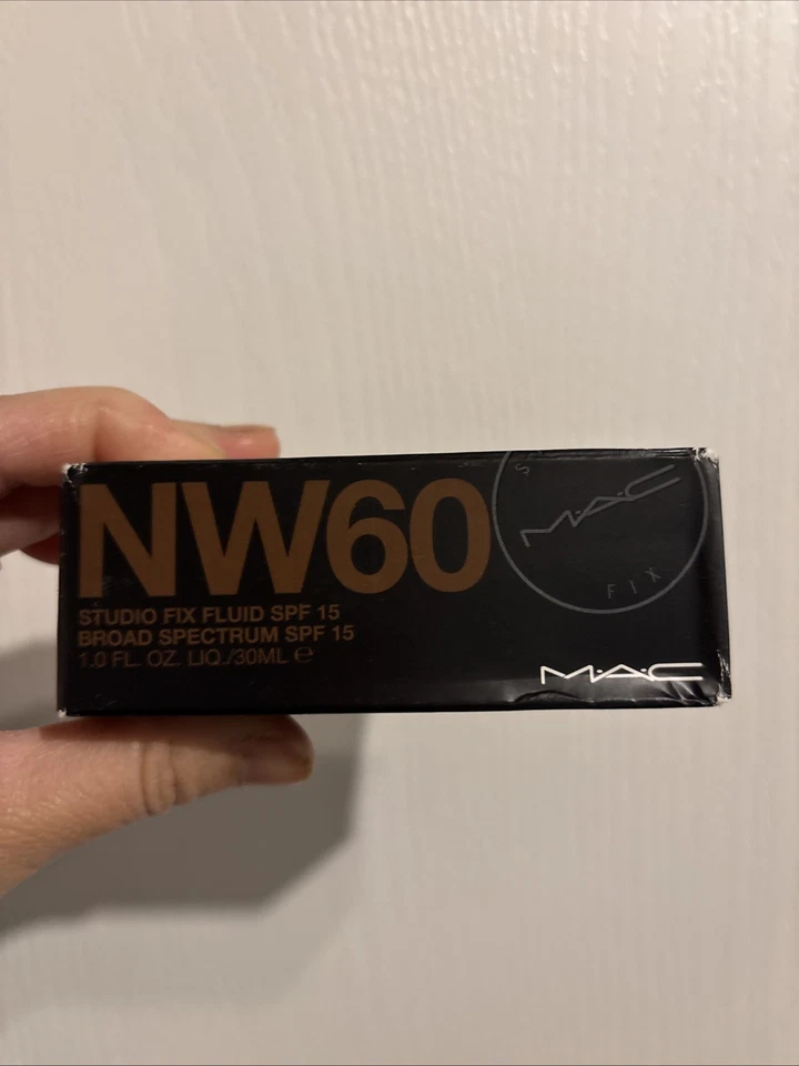Mac Studio Fix Fluid Foundation NW60 Original Formula - 30ml - Bild 1 von 1