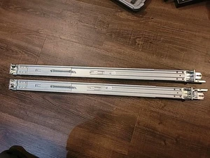 Dell PowerEgde R420 R620 1U Sliding Rackmount Rail Kit 09RFVV / 0RK1KT - Picture 1 of 1
