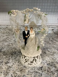 Vintage 1950 DLW 7/8 Coast Novelty Chalkware Wedding Cake Topper 4” Groom Read - Picture 1 of 12