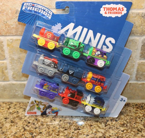 Thomas & Friends DC Super Friends 9 Pack Minis Harley Quinn Joker Green Arrow Cover