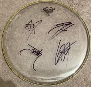 HALESTORM BAND 13" DRUMHEAD SIGNED AUTOGRAMM AREJAY HALE LZZY JOE JOSH - Bild 1 von 1
