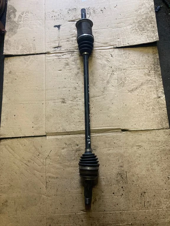 Eje de transmisión trasero derecho Honda CR-V 2009 diésel 103kW DES4948 Foto 1 de 3