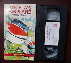 VHS Bunch of Munsch Angela's Airplane & Fire Station 1992 Kids Children's - Foto 1 di 2