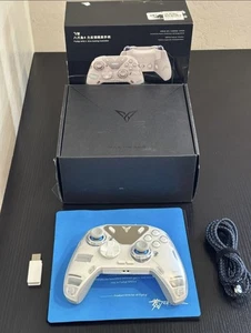 Flydigi Apex 4 Elite White Ergonomic Bluetooth Wireless Gaming Controller - - Picture 1 of 6