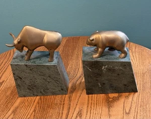Pre Owned VTG Heavy Elegant Bronze Bear And Bull Bookends On A Marble Base - Picture 1 of 6