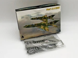 Model MIG 21 SMT Jet Fighter 1:72 Aviation Vintage Constructor Aircraft Ukraine - Picture 1 of 12