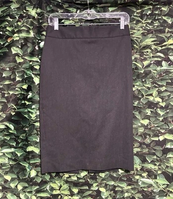 Falda lápiz clásica Zara gris carbón para mujer 4’s Foto 1 de 3