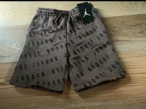 Jordan boys shorts size 6 or 7(NWT) - Picture 1 of 4