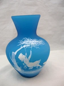 WESTMORELAND SIGNED GLASS VASE W GIRL IN SWING HAND PAINTED DECORATION - Picture 1 of 10