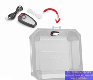 GIVI E198 LUCE INTERNA DI CORTESIA PER VALIGIE GIVI - Foto 1 di 6