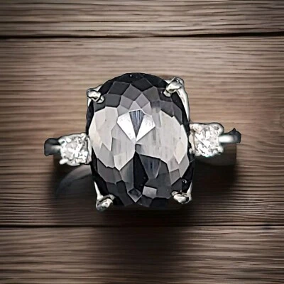 14k White Gold Engagement Ring 9.55ct.  Black Diamond Oval shape  - Image 1 of 4