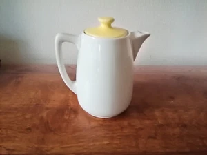 Retro Melitta Keramik Kanne Kaffeekännchen Kanne weiß gelb sehr gut 16 cm - Bild 1 von 4