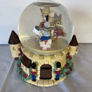 Vintage Mouse Capers San Francisco Music Box, Plays Someday My Prince Will Come  - Picture 1 of 15