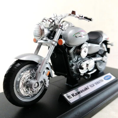 '02 Kawasaki VULCAN 1500 MEAN STREAK Motorcycle Die-Cast Model Welly 1:18 Scale  - Image 1 of 4