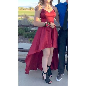 B. Smart Red Dress High Low Hemline Homecoming Dress Size 5 - Picture 1 of 4