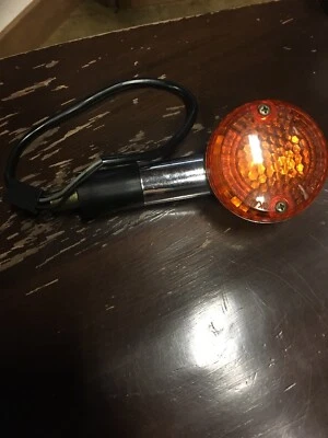 Señal de giro delantero derecho Suzuki Intruder VS800 VS750 VS700 compatible con 1986-2005 Foto 1 de 2