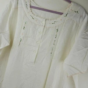 CHEMISE DE NUIT VINTAGE BRODÉE femme grande robe longue blanche à manches courtes fleur délicate - Photo 1/10