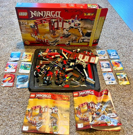 LEGO NINJAGO 2520 WITH MINI FIGURE COLE DX & AONGEZAI USED INSTRUCTIONS INCLUDED