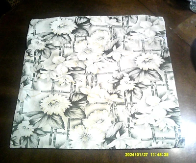 Tommy Bahama Throw Pillow White Green floral tropical Wooden Buttons - Image 1 of 3