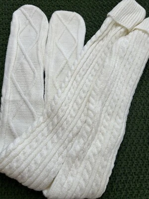 Calcetines de punto con cable color marfil vintage hasta la rodilla 9-11 años 80 90 nuevos de stock Foto 1 de 4