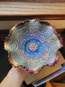 Amazing Purple Northwood Carnival Glass Embroidered Mums Pattern Bowl - Picture 1 of 14