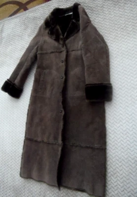 Newport News Easy Style Cocoa Full Length Suede Faux Fur Coat Size Medium - Image 1 of 4