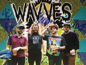 Wavves King Of The Beach Afraid of HeightsSigned 8x10 Autographed Photo COA E1 - Picture 1 of 1