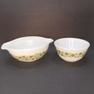 Lot of 2 Pyrex Bowls Crazy Daisy Spring Blossom 402 & 443 2 1/2 Qt - Picture 1 of 9