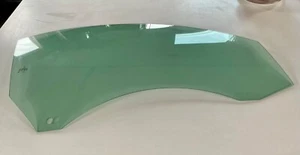MERCEDES BENZ R171 SLK DRIVERS SIDE WINDOW GLASS GREEN A1717250210 - Picture 1 of 5