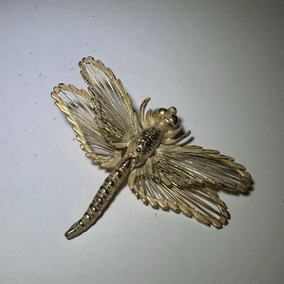 Винтажная золотистая брошь/булавка Monet 80-е стрекоза - Изображение 1 из 4