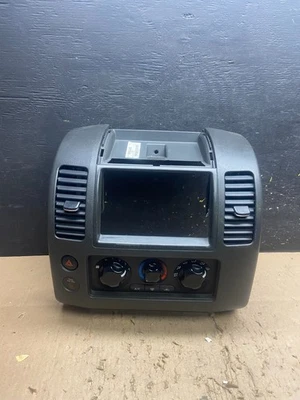 2005-2008 Nissan Pathfinder Radio A/C Heat Temperature Climate Control T8971 DG - Image 1 of 4