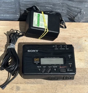 Sony TCD-D8 DAT Walkman Portable Digital Audio Recorder funktionstüchtig!! - Bild 1 von 12