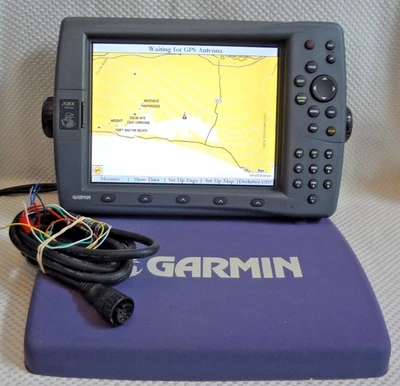 GARMIN GPSMAP 2010C COLOR MARINE GPS CHART PLOTTER FISHFINDER w/ PWR MOUNT COVER - Image 1 of 4