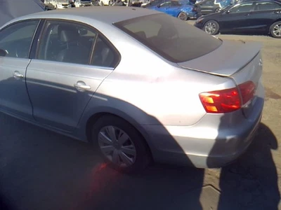 Módulo de control electrónico ECM del motor 2,5 L automático compatible con 11-14 JETTA 29979931 Foto 1 de 4