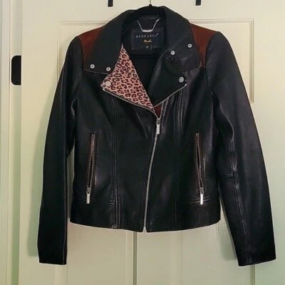Chaqueta de moto de cuero Bernardo con estampado de leopardo pequeña Foto 1 de 4