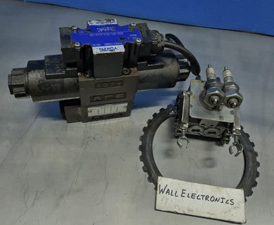 Válvula de retención Yuken DSG-01-3C4-D24-60 MCP-01-0-30 = Usada = Funciona Foto 1 de 4