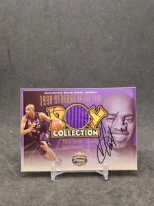01-02 Fleer Focus Vince Carter ROY Collection Relic/Auto 45/99 - Picture 1 of 2