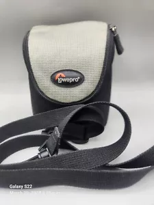 Lowepro Compact Digital Camera Case Small Shoulder Strap Belt Black Bag 4x6 Rezo - Picture 1 of 9