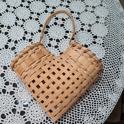 Handmade Primitive Woven Double Opening Heart  Basket Signed Elaine 1988 Cover