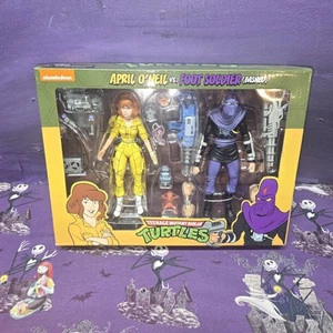 Neca Tmnt April O’Neil Vs Foot Soldier READ Description - Picture 1 of 10