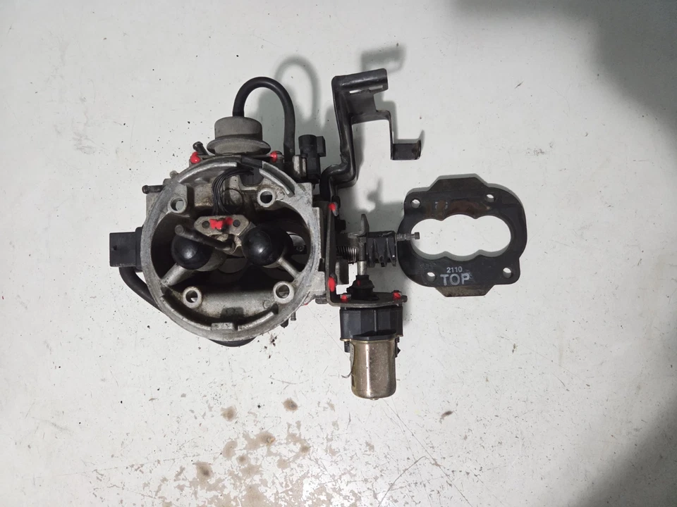 1989 - 1991 Dodge Ram Dakota V8 5.2L 318 TBI Throttle Body Assembly OEM Holley - Image 1 of 4