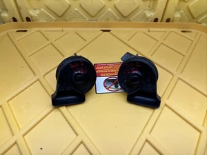 2012 Mercedes-Benz C250 Horn Signal Set R, L A0065425120 A0065423320 - Picture 1 of 7